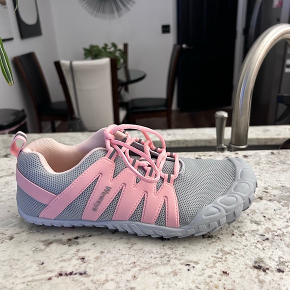 “NEW” WEWEYA BAREFOOT RUNNING CROSS TRAINER SHOES - Picture 1 of 7